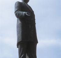 Piesse Memorial Statue - Accommodation Directory