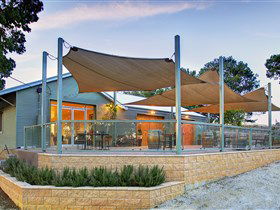 Partalunga Vineyard - Accommodation Directory 0