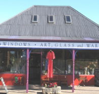 3 Windows Gallery - Accommodation Directory