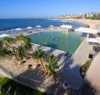 Kings Beach - Beachfront Salt Water Pool - Accommodation Directory