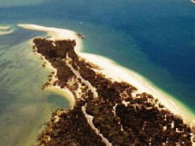 Inskip Peninsula Recreation Area - Accommodation Directory 0