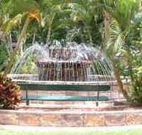 Bauer and Wiles Memorial Fountain - Accommodation Directory