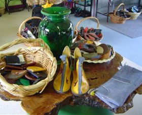 IshShoes - Accommodation Directory 0