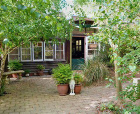Gumnut Hideaway Gallery - Accommodation Directory 0