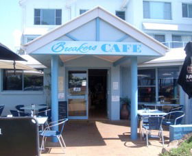 Breakers Cafe And Restaurant - Accommodation Directory 0