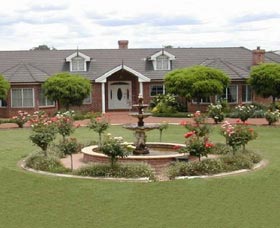 Cowra NSW Accommodation Directory