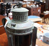 King's Antiques  Collectables - Accommodation Directory