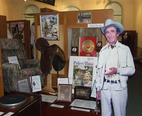 Australian Country Music Hall Of Fame - Accommodation Directory 1