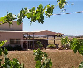Gallagher Wines - Accommodation Directory 0