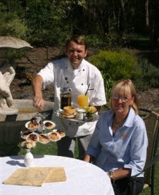 Tarro NSW Accommodation Directory