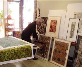 Bouddi Gallery - Contemporary Aboriginal Art - Accommodation Directory 4