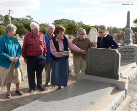 Wentworth Cemetery - Accommodation Directory 0