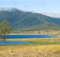 Lake Elphinstone - Accommodation Directory