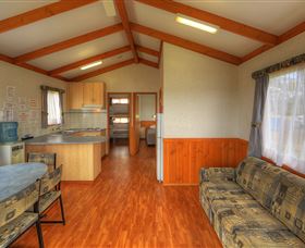 Inland Waters Holiday Parks Lake Burrendong - Accommodation Directory 6