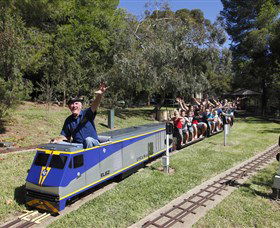 Willans Hill Miniature Railway - Accommodation Directory 0
