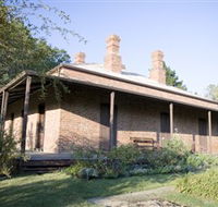 Lake View House - Accommodation Directory