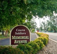 Memorial Avenue in Cowra - Accommodation Directory