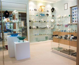 The Glass Gallery - BS Glass Art - Accommodation Directory 0
