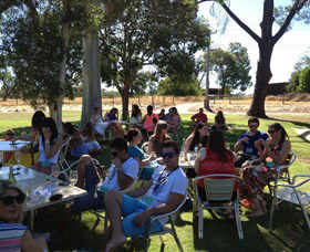 Ugly Duckling Wines - Accommodation Directory 2