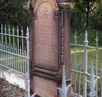 Pioneer Graves - Accommodation Directory
