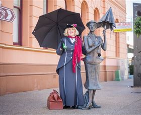 Maryborough Town Hall Green - Accommodation Directory 2