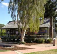 Hay Cottage Arts and Crafts Association Incorporated - Accommodation Directory