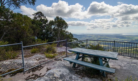 Illawarra Lookout Walking Track - Accommodation Directory 3