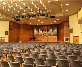 Wollongong Town Hall - Accommodation Directory 0