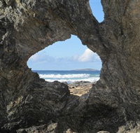Glasshouse Rocks and Pillow Lava - Accommodation Directory