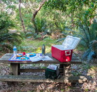 Broadwater Beach picnic area - Accommodation Directory
