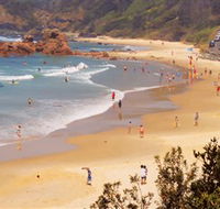 Flynns Beach - Accommodation Directory