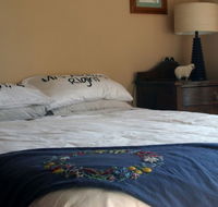 Lake View Farm House - Accommodation Directory
