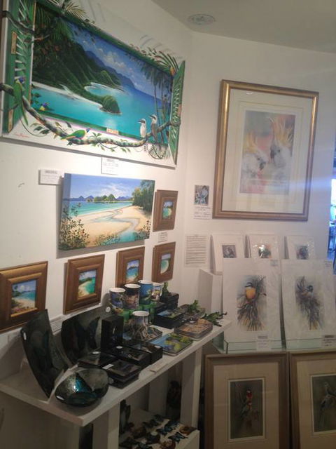 Village Gallery - Accommodation Directory 2