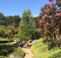 Lennox Gardens - Accommodation Directory