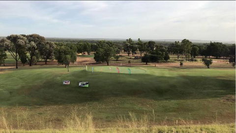 Moranbah Golf Club Inc. - Accommodation Directory 2