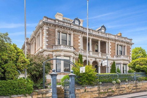 A Sommelier Guided Tour: Thursday Afternoon Wine Gin Cheese & Cocktails - Accommodation Directory 7