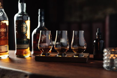Adelaide Bar Boys Whiskey Tour - Accommodation Directory 0