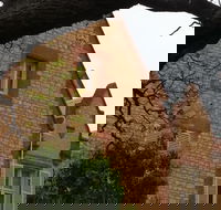 Adelaide Walking Tour Hills Squares and Parklands - Accommodation Directory