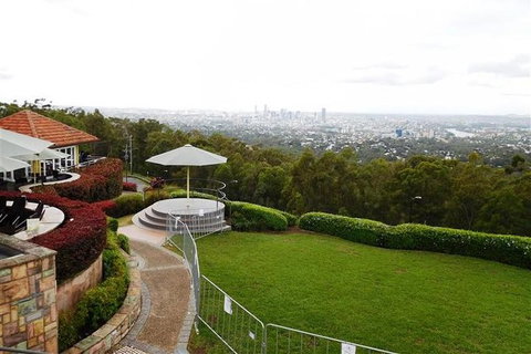 You Choose The Tour: Brisbane Private Chauffeur Driven Personal Tour - Accommodation Directory 1