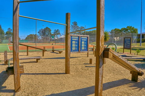 Raworth Tennis Centre - Accommodation Directory 2