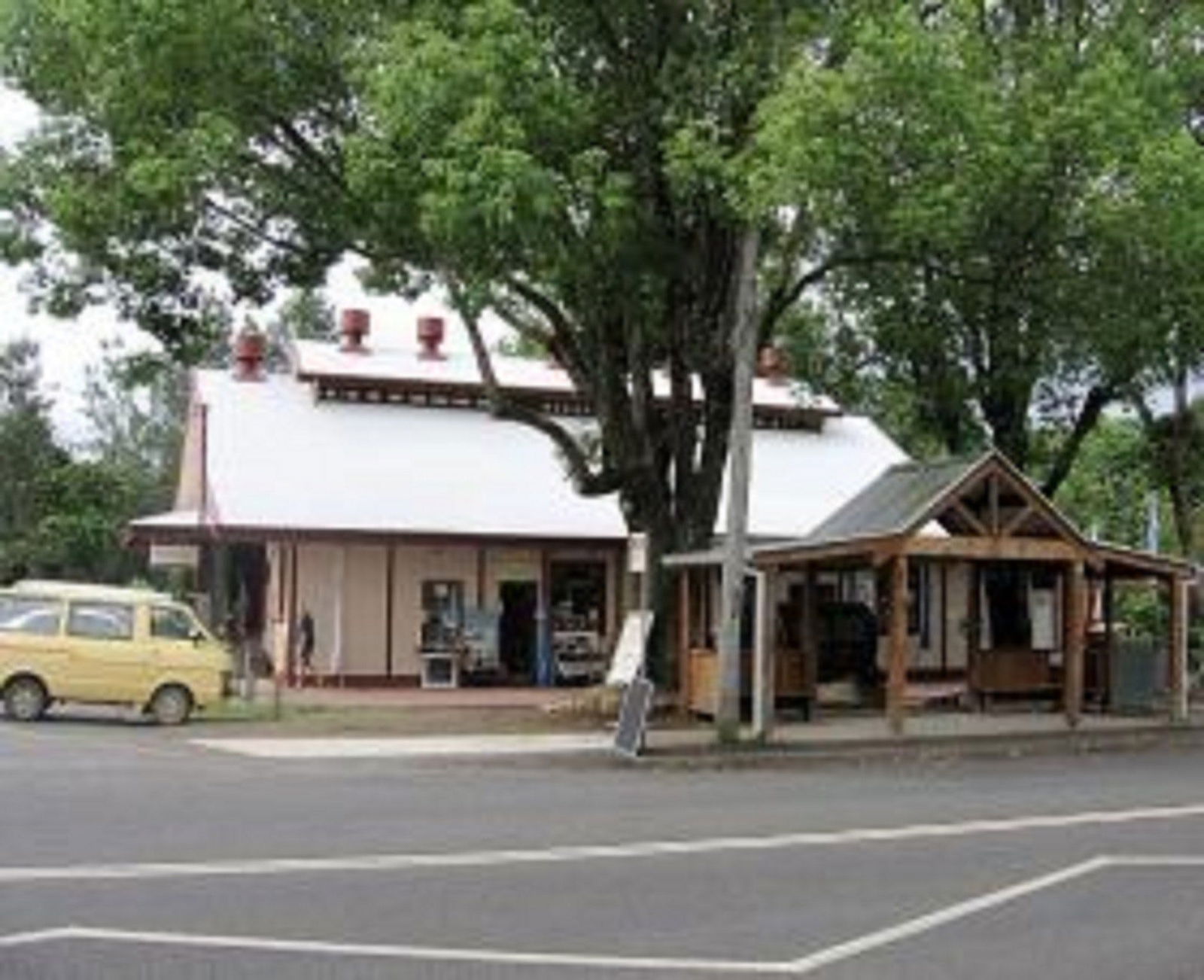 Uki NSW Accommodation Directory
