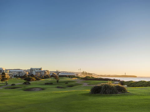 Wollongong Golf Club - Accommodation Directory 0
