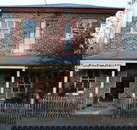 Bay Tree Gallery - Accommodation Directory