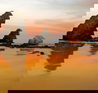 Glasshouse Rocks and Pillow Lava - Accommodation Directory