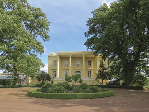 Clarendon - Accommodation Directory 0