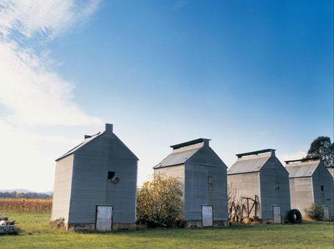 Taylors Gap To Myrtleford 10.5 Km - Accommodation Directory 1