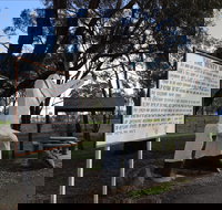 The Henty Man - Accommodation Directory