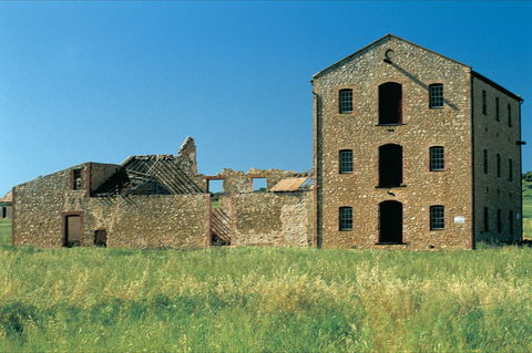 Clinchs Mill - Accommodation Directory 0