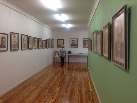 Doris Golder Wool Art Gallery - Accommodation Directory 2