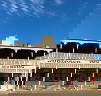 Holbrook - Accommodation Directory